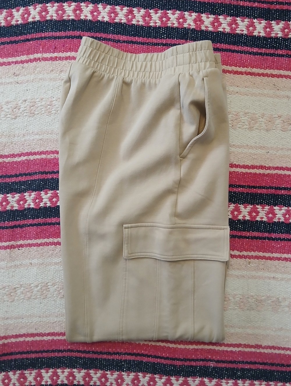 Old Navy Beige High Rise Wide Leg Breathable SoComft Cargo‎ Pants Medium